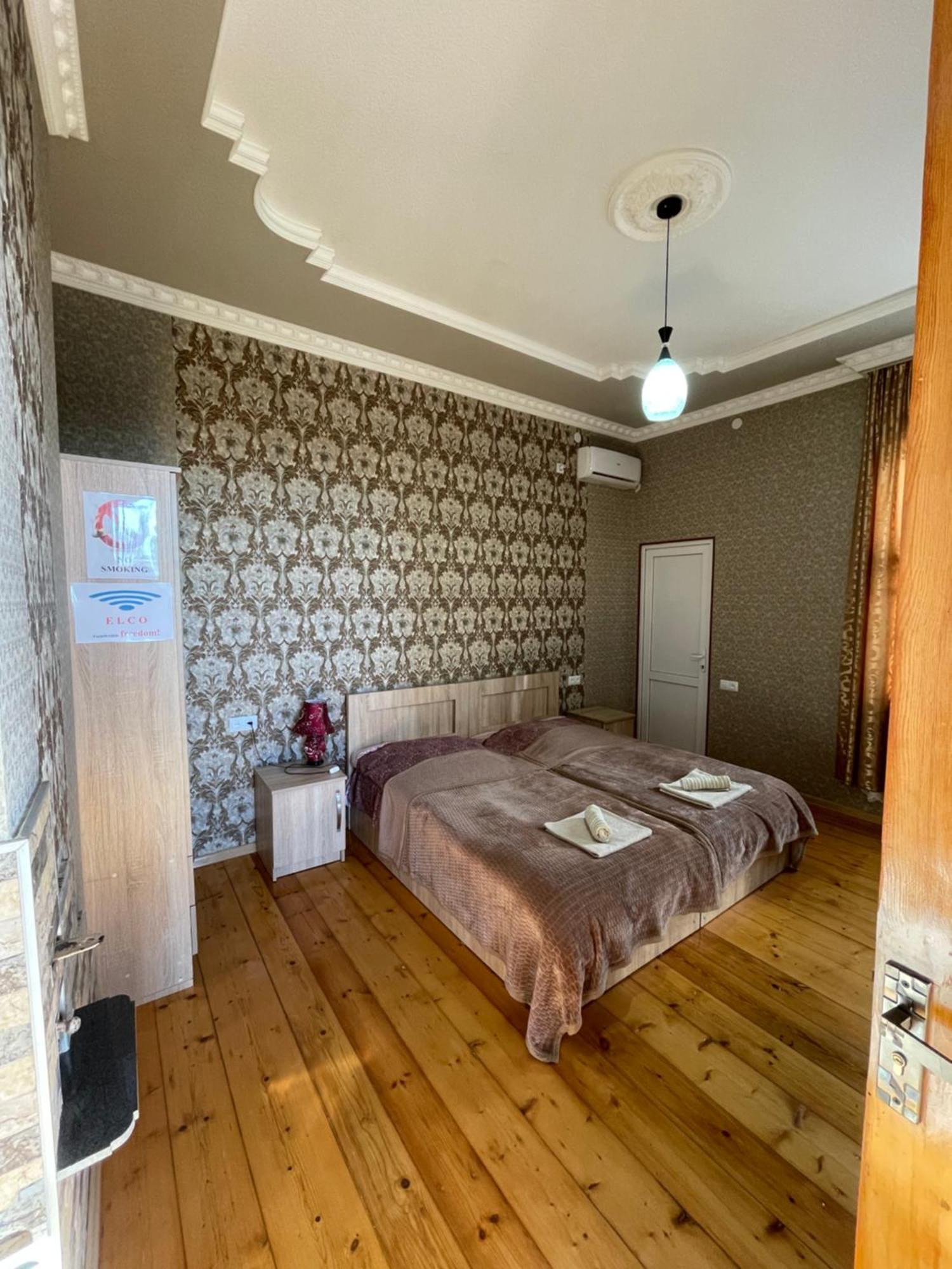Elco Hotel Zugdidi Buitenkant foto