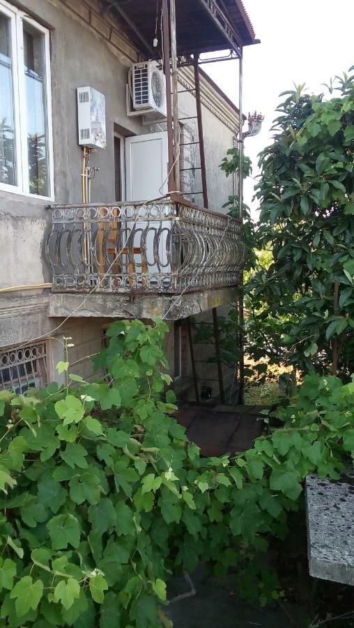 Elco Hotel Zugdidi Buitenkant foto